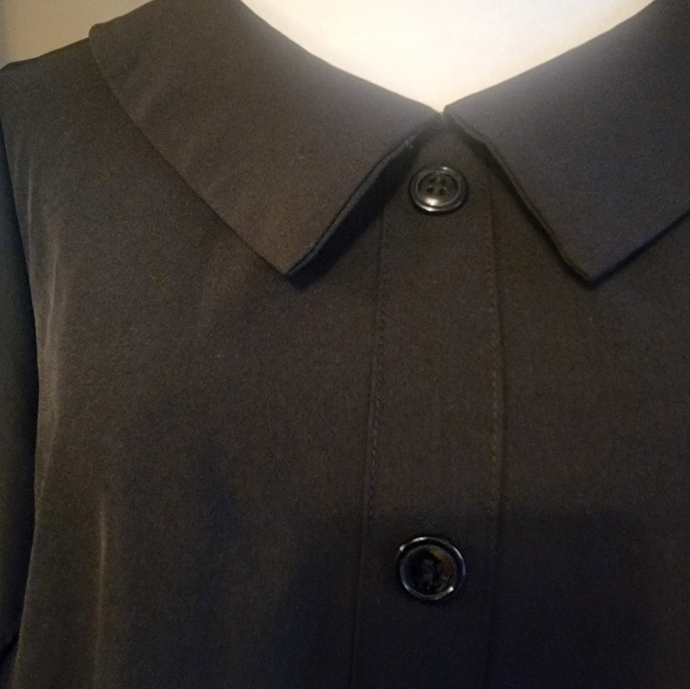 Black Ruffle Sleeve Button-Up Top - Picture 3 of 7